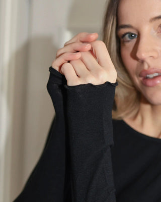 Longsleeve z kaszmirem No. 5 Noir Dentelle Lavamme