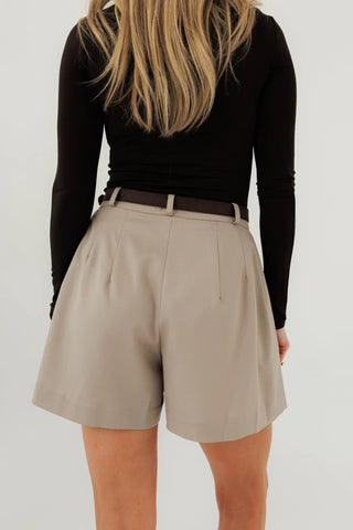 Szorty wełniane No. 4 Beige - Lavamme