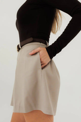 Szorty wełniane No. 4 Beige - Lavamme