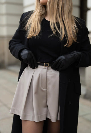 Szorty z włoskiej wełny No. 4 Beige - wysyłka po 26.01 Lavamme